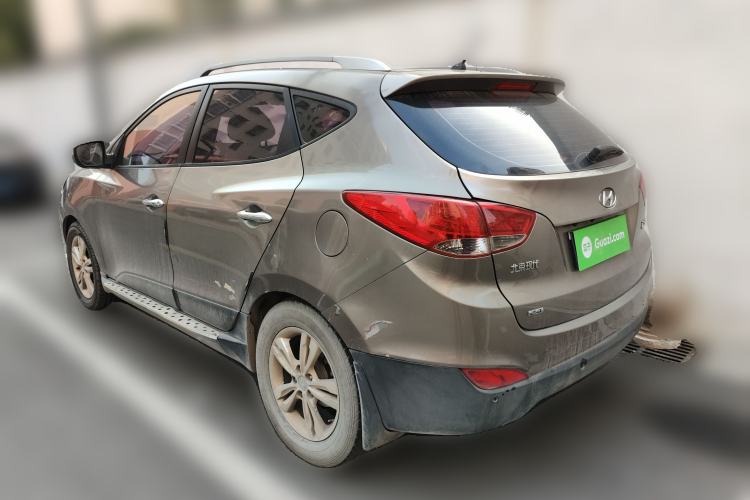 Used Hyundai ix35 2010 2.4L Automatic 2WD Prestige GLS Trim Rear Left 45 Deg