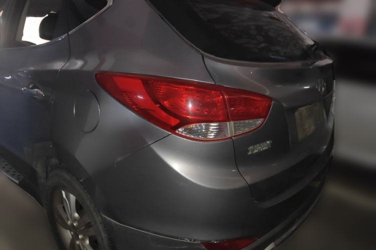 Used Hyundai ix35 2010 2.0L Automatic Two-Wheel Drive Elite Edition GLS Rear Left 45 Deg