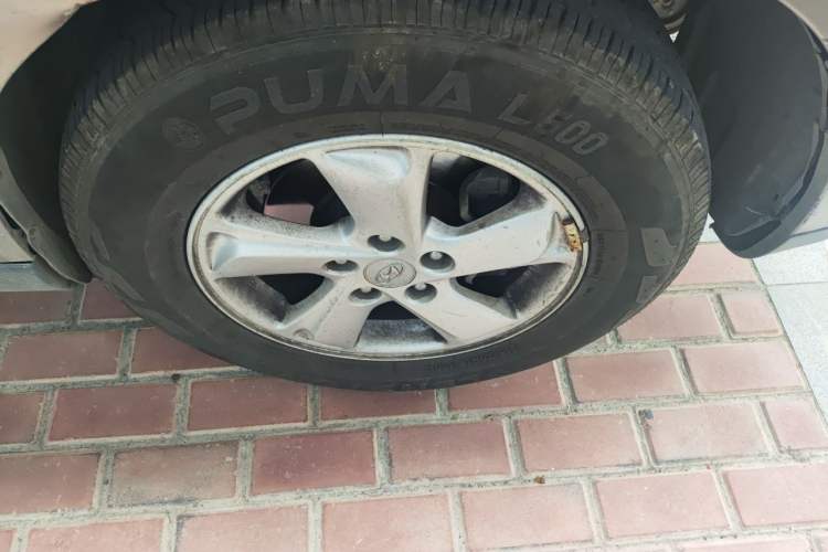 Used Hyundai ix35 2010 2.0L Automatic Two-Wheel Drive New Edition GL Right Front Wheel Hub
