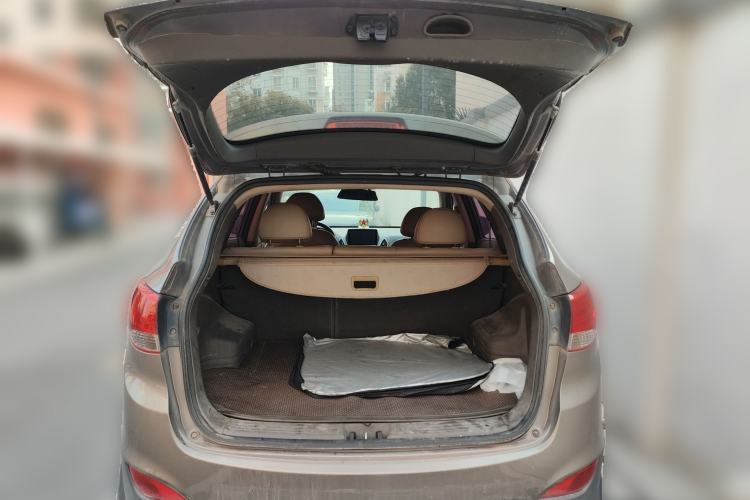 Used Hyundai ix35 2010 2.4L Automatic 2WD Prestige GLS Trim Trunk