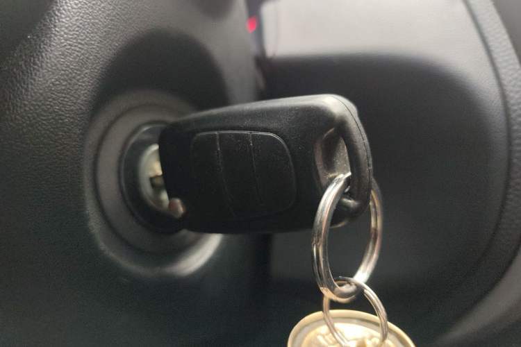 Used Hyundai ix35 2010 2.0L Automatic Two-Wheel Drive New Edition GL Vehicle Key
