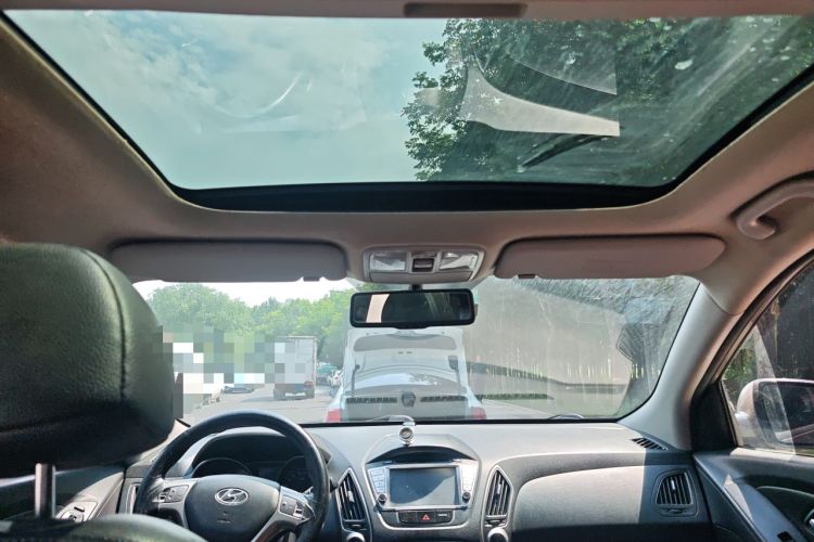 Used Hyundai ix35 2010 2.0L Automatic 4x4 Premium GLS Trim Headliner