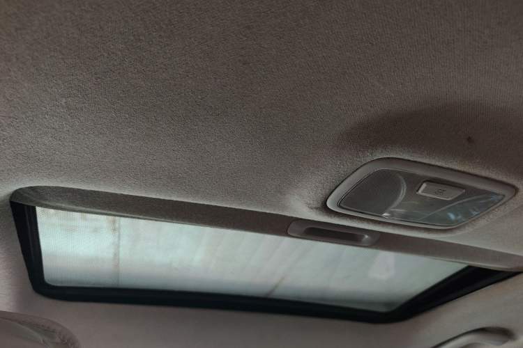Used Hyundai ix35 2010 2.0L Automatic Two-Wheel Drive Elite Edition GLS Headliner