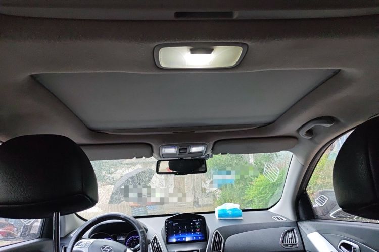 Used Hyundai ix35 2010 2.4L Automatic 2WD Prestige GLS Trim Headliner