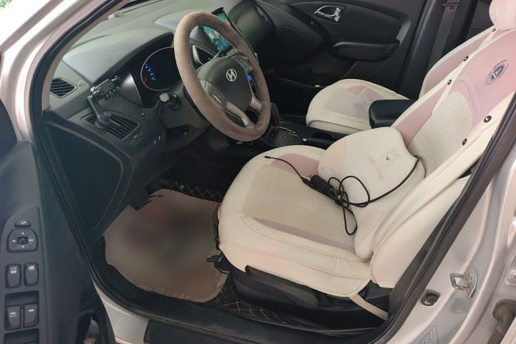 Used Hyundai ix35 2010 2.0L Automatic Two-Wheel Drive Elite Edition GLS Left Front Seat