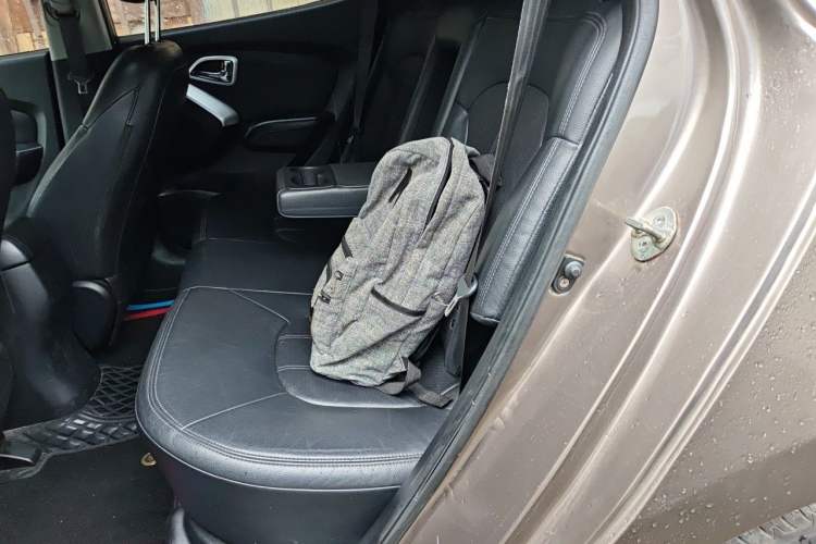 Used Hyundai ix35 2010 2.4L Automatic 2WD Prestige GLS Trim Left Rear Seat