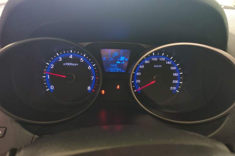 Used Hyundai ix35 2010 2.0L Automatic Two-Wheel Drive Elite Edition GLS Odometer Close Up