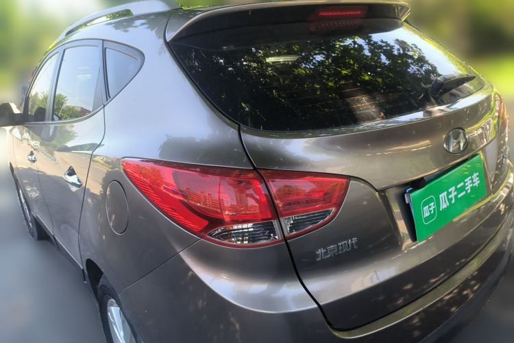 Used Hyundai ix35 2010 2.0L Automatic Two-Wheel Drive Elite Edition GLS Rear Left 45 Deg