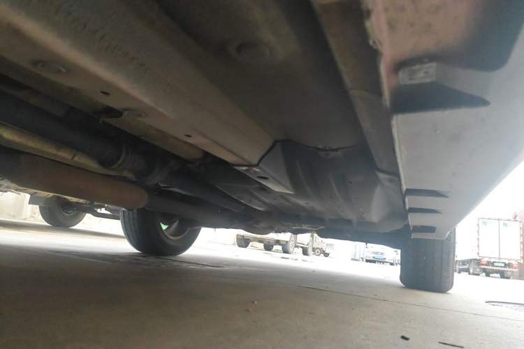 Used Hyundai ix35 2010 2.0L Automatic 4x4 Premium GLS Trim Chassis Front Left