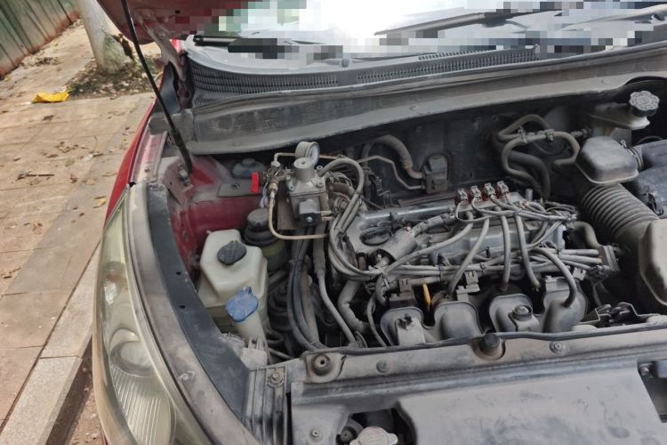 Used Hyundai ix35 2010 2.0L Automatic Two-Wheel Drive Elite Edition GLS Engine Bay Right