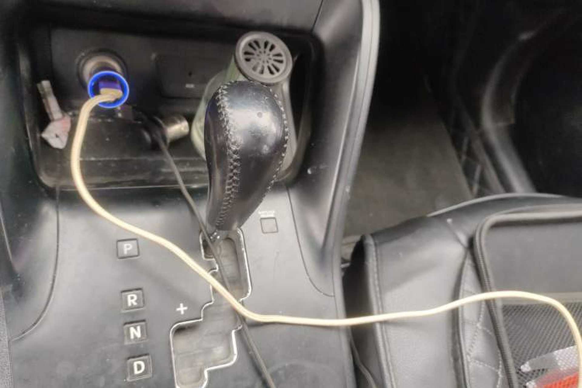 Used Hyundai ix35 2010 2.0L Automatic Two-Wheel Drive Elite Edition GLS Gear Lever