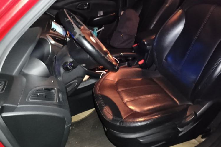 Used Hyundai ix35 2010 2.0L Automatic Two-Wheel Drive Elite Edition GLS Left Front Seat