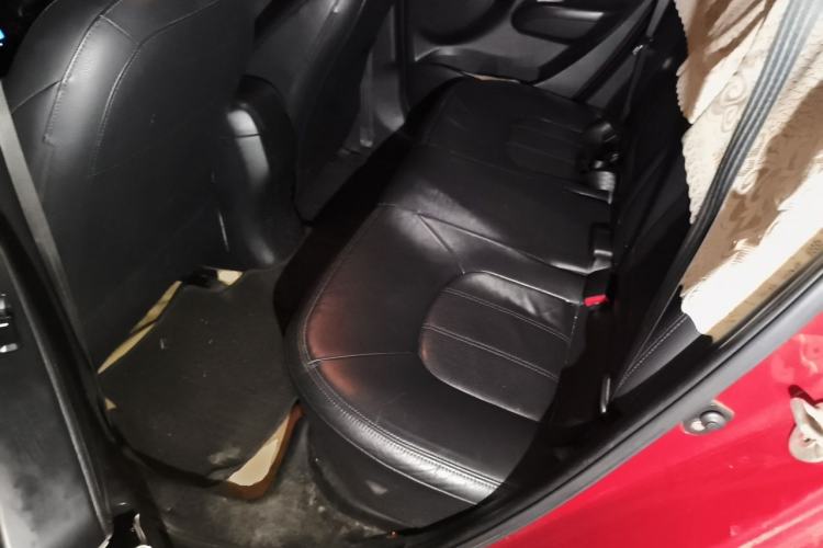 Used Hyundai ix35 2010 2.0L Automatic Two-Wheel Drive Elite Edition GLS Left Rear Seat