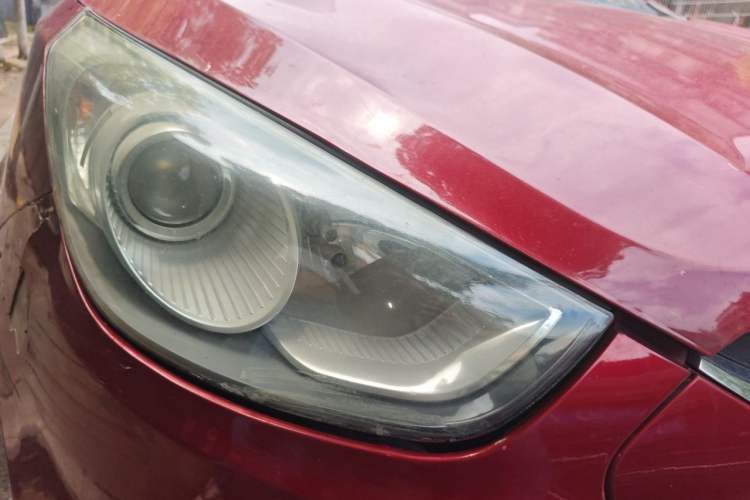 Used Hyundai ix35 2010 2.0L Automatic Two-Wheel Drive Elite Edition GLS Right Front Headlight