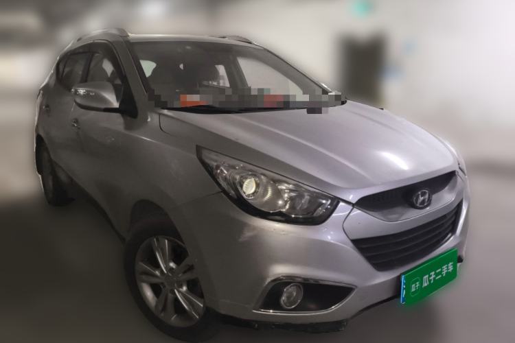 Used Hyundai ix35 2010 2.0L Automatic Two-Wheel Drive Elite Edition GLS Front Right 45 Deg
