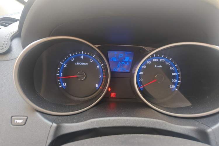 Used Hyundai ix35 2010 2.0L Automatic Two-Wheel Drive Elite Edition GLS Instrument Cluster