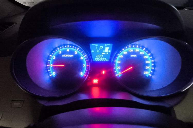 Used Hyundai ix35 2010 2.0L Automatic Two-Wheel Drive New Edition GL Instrument Cluster