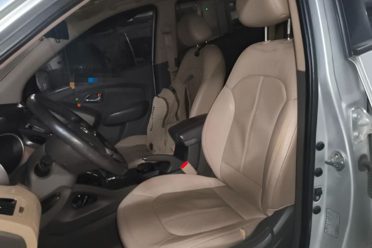 Used Hyundai ix35 2010 2.0L Automatic Two-Wheel Drive Elite Edition GLS Left Front Seat