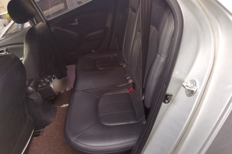 Used Hyundai ix35 2010 2.0L Automatic Two-Wheel Drive Elite Edition GLS Left Rear Seat