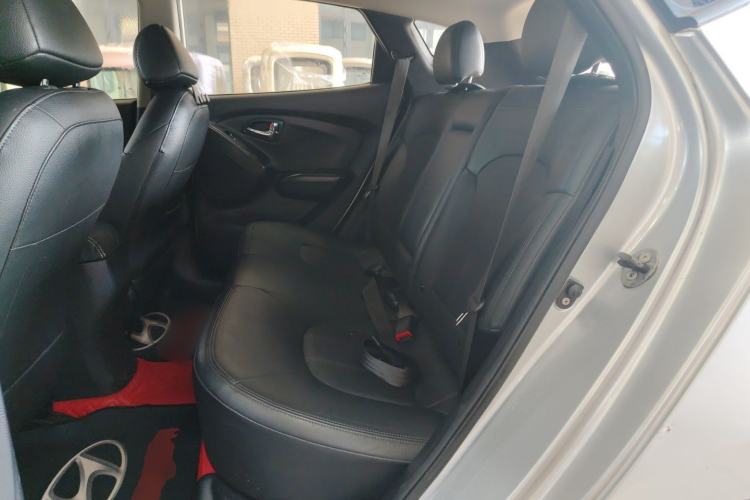 Used Hyundai ix35 2010 2.0L Automatic 4x4 Premium GLS Trim Left Rear Seat