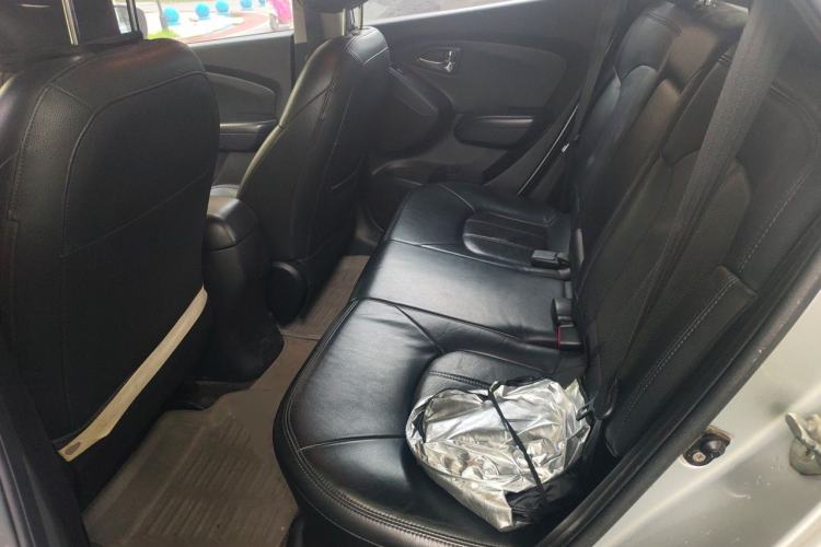 Used Hyundai ix35 2010 2.4L Automatic 2WD Prestige GLS Trim Left Rear Seat
