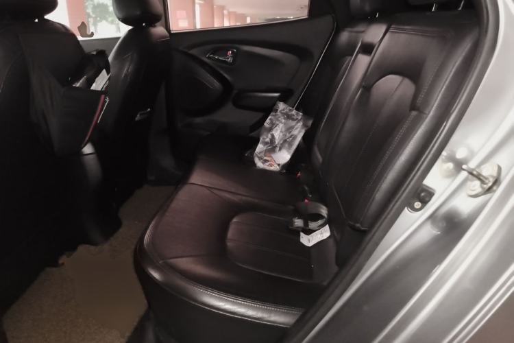 Used Hyundai ix35 2010 2.0L Automatic Two-Wheel Drive Elite Edition GLS Left Rear Seat