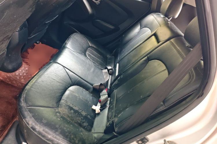 Used Hyundai ix35 2010 2.0L Automatic Two-Wheel Drive Elite Edition GLS Left Rear Seat