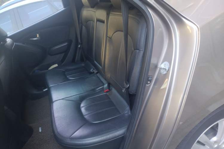Used Hyundai ix35 2010 2.0L Automatic 4x4 Premium GLS Trim Left Rear Seat