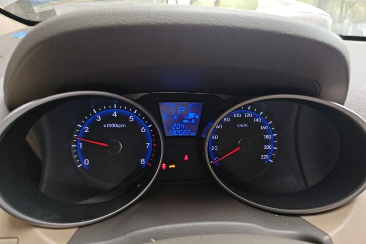 Used Hyundai ix35 2010 2.0L Automatic Two-Wheel Drive Elite Edition GLS Odometer Close Up