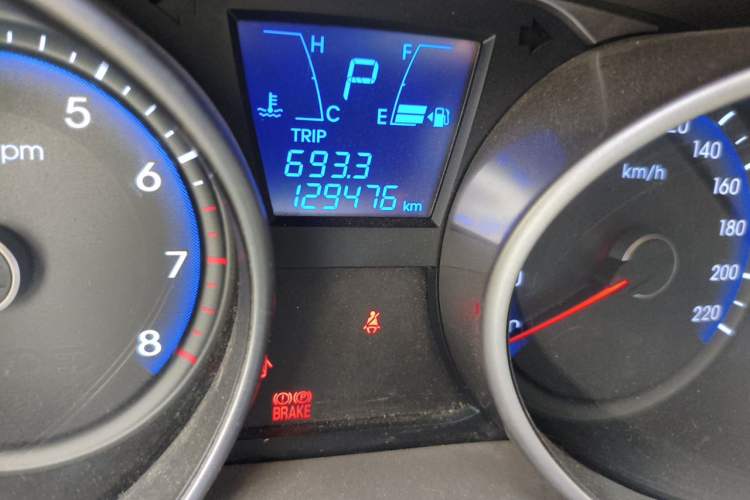 Used Hyundai ix35 2010 2.0L Automatic Two-Wheel Drive Elite Edition GLS Odometer Close Up