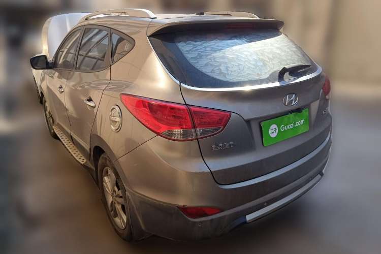 Used Hyundai ix35 2010 2.0L Automatic Two-Wheel Drive Elite Edition GLS Rear Left 45 Deg