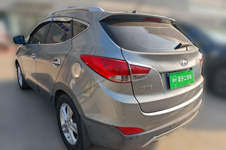 Used Hyundai ix35 2010 2.0L Automatic 4x4 Premium GLS Trim Rear Left 45 Deg