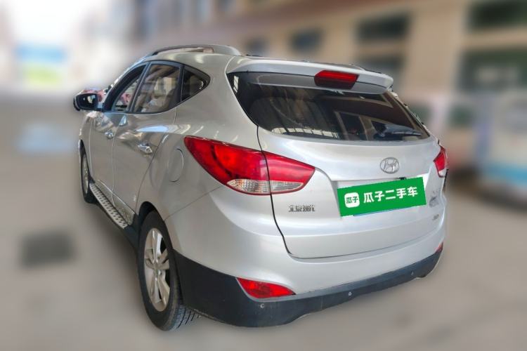 Used Hyundai ix35 2010 2.0L Automatic 4x4 Premium GLS Trim Rear Left 45 Deg