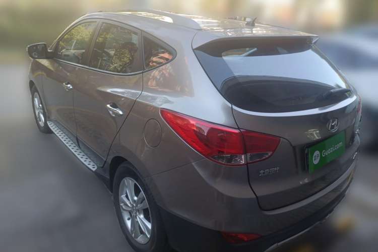 Used Hyundai ix35 2010 2.0L Automatic 4x4 Premium GLS Trim Rear Left 45 Deg