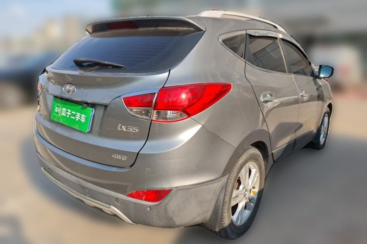 Used Hyundai ix35 2010 2.0L Automatic 4x4 Premium GLS Trim Rear Right 45 Deg