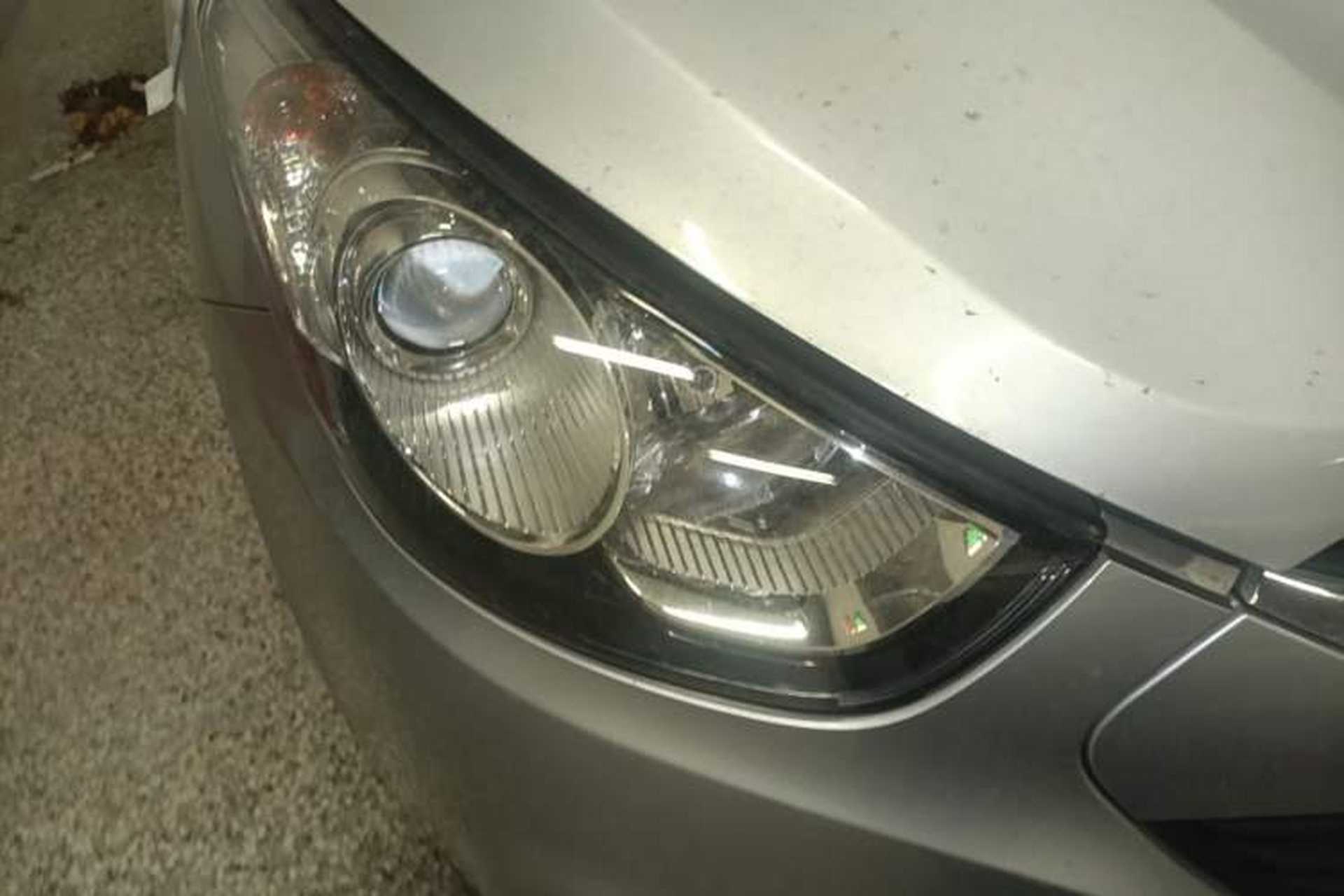Used Hyundai ix35 2010 2.0L Automatic Two-Wheel Drive Elite Edition GLS Right Front Headlight