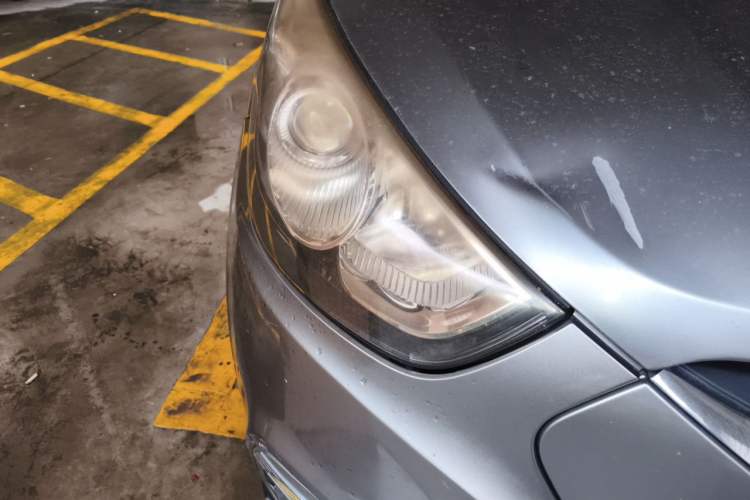 Used Hyundai ix35 2010 2.0L Automatic Two-Wheel Drive Elite Edition GLS Right Front Headlight