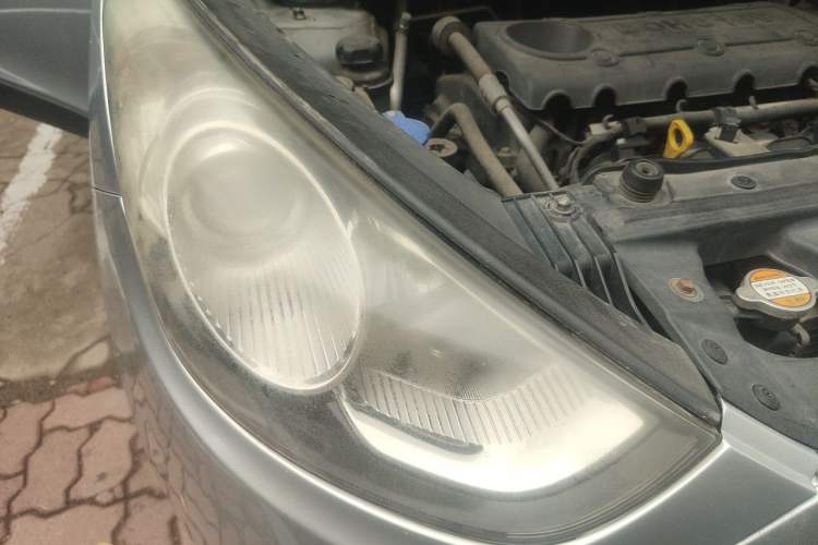Used Hyundai ix35 2010 2.0L Automatic Two-Wheel Drive Elite Edition GLS Right Front Headlight