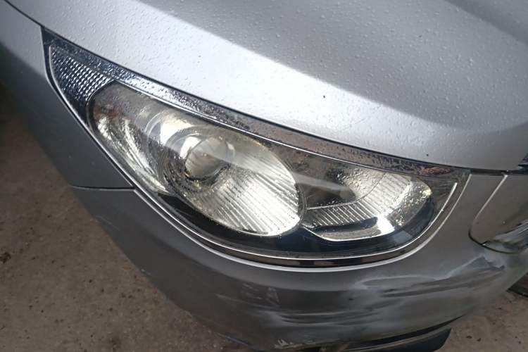 Used Hyundai ix35 2010 2.0L Automatic Two-Wheel Drive Elite Edition GLS Right Front Headlight