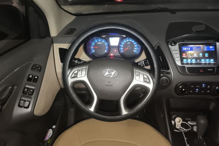 Used Hyundai ix35 2010 2.0L Automatic Two-Wheel Drive New Edition GL Steering Wheel