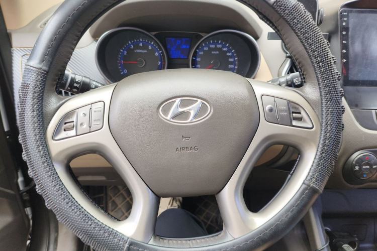 Used Hyundai ix35 2010 2.0L Automatic Two-Wheel Drive Elite Edition GLS Steering Wheel