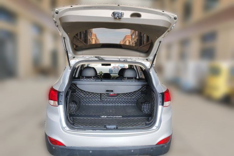 Used Hyundai ix35 2010 2.0L Automatic 4x4 Premium GLS Trim Trunk