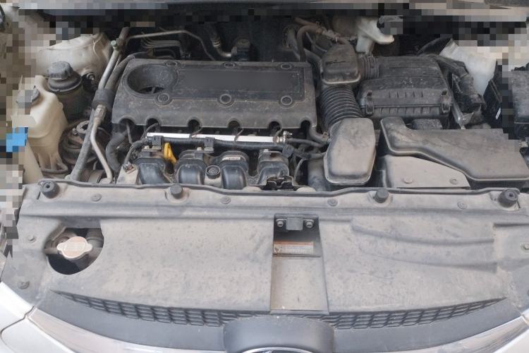 Used Hyundai ix35 2010 2.0L Automatic Two-Wheel Drive Elite Edition GLS Engine Bay