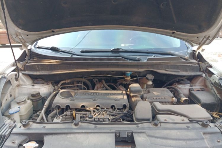 Used Hyundai ix35 2010 2.0L Automatic Two-Wheel Drive Elite Edition GLS Engine Bay