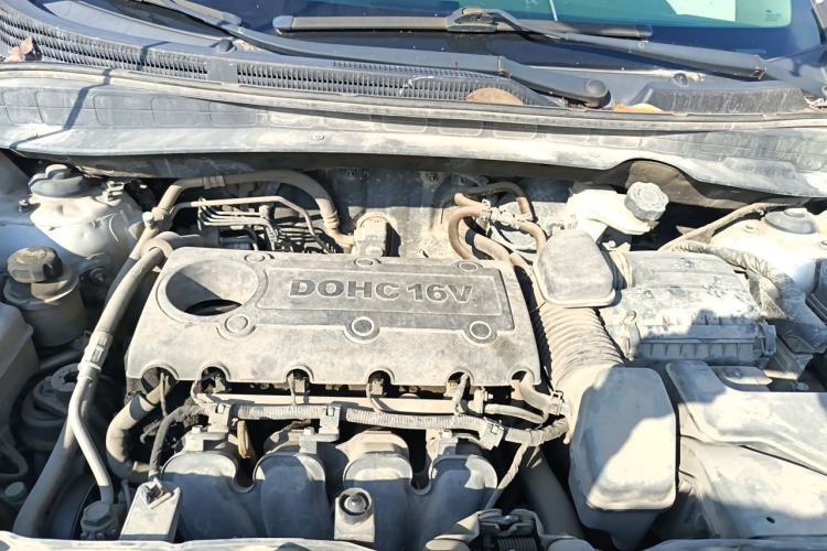 Used Hyundai ix35 2010 2.0L Automatic Two-Wheel Drive Elite Edition GLS Engine Bay