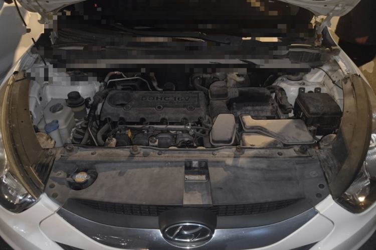 Used Hyundai ix35 2010 2.0L Automatic Two-Wheel Drive Elite Edition GLS Engine Bay