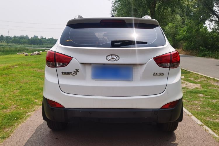 Used Hyundai ix35 2010 2.0L Automatic Two-Wheel Drive Elite Edition GLS Exterior 4