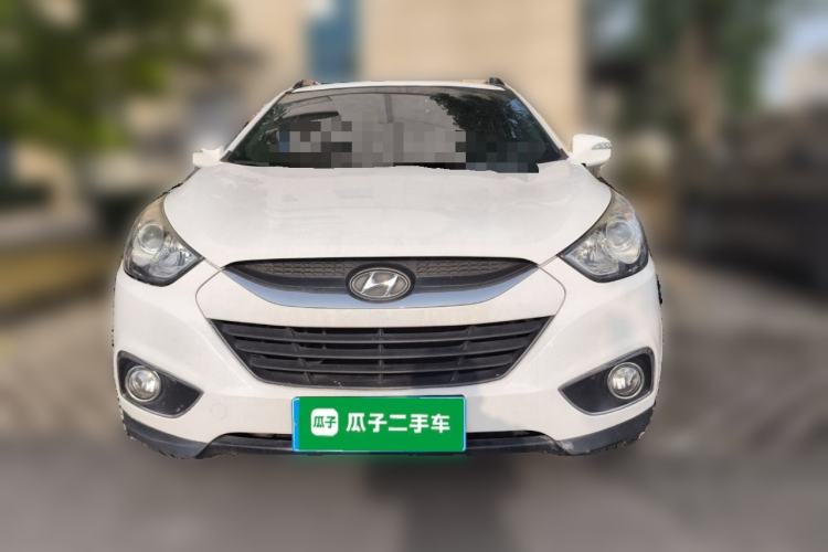 Used Hyundai ix35 2010 2.0L Manual Two-Wheel Drive New Edition GL Front