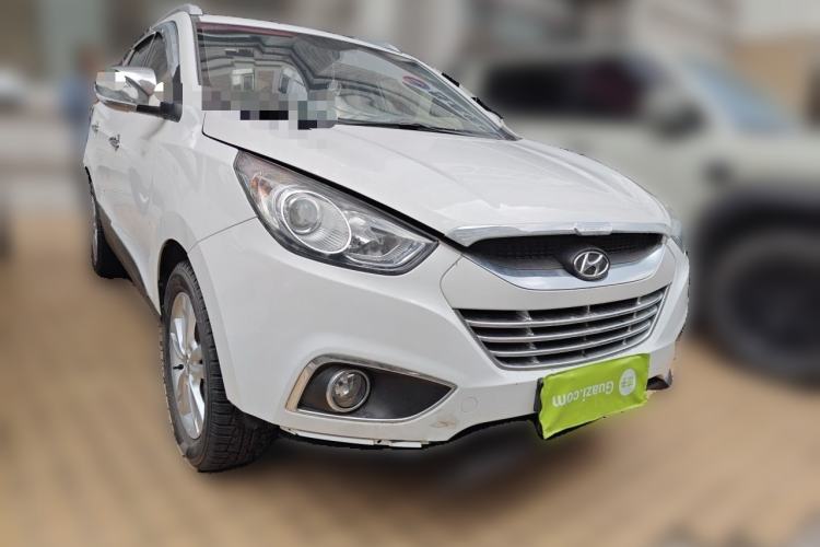 Used Hyundai ix35 2010 2.0L Automatic Two-Wheel Drive Elite Edition GLS Front Right 45 Deg