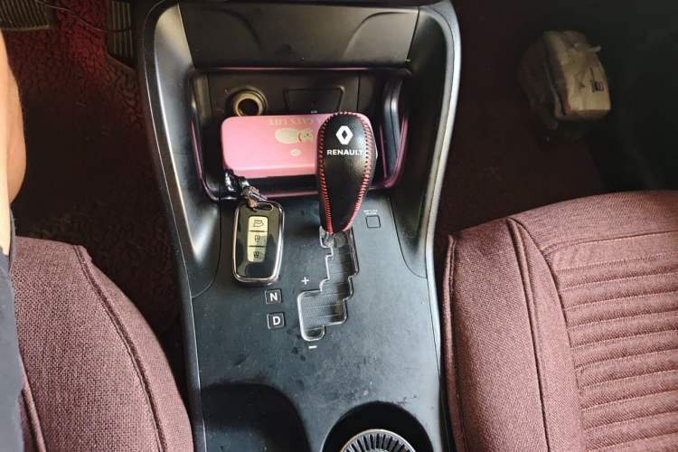 Used Hyundai ix35 2010 2.0L Automatic Two-Wheel Drive Elite Edition GLS Gear Lever